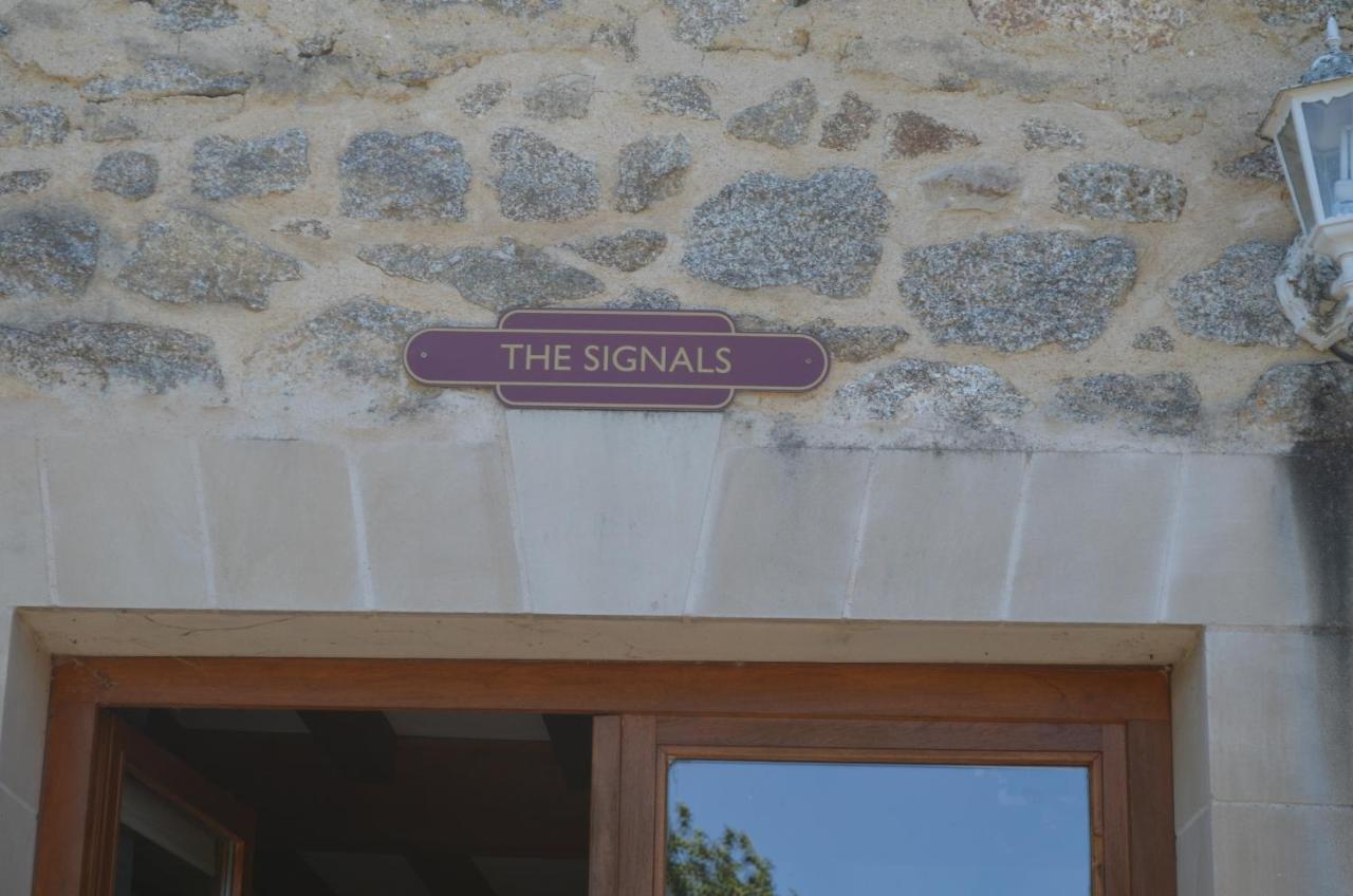 Character 2 Bed Cottage Within Walking Distance Of Bar/Restaurants Piégut-Pluviers 외부 사진